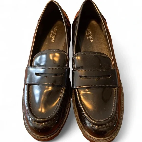 Women’s Classic Penny Loafers in Black - Picture 2 of 2